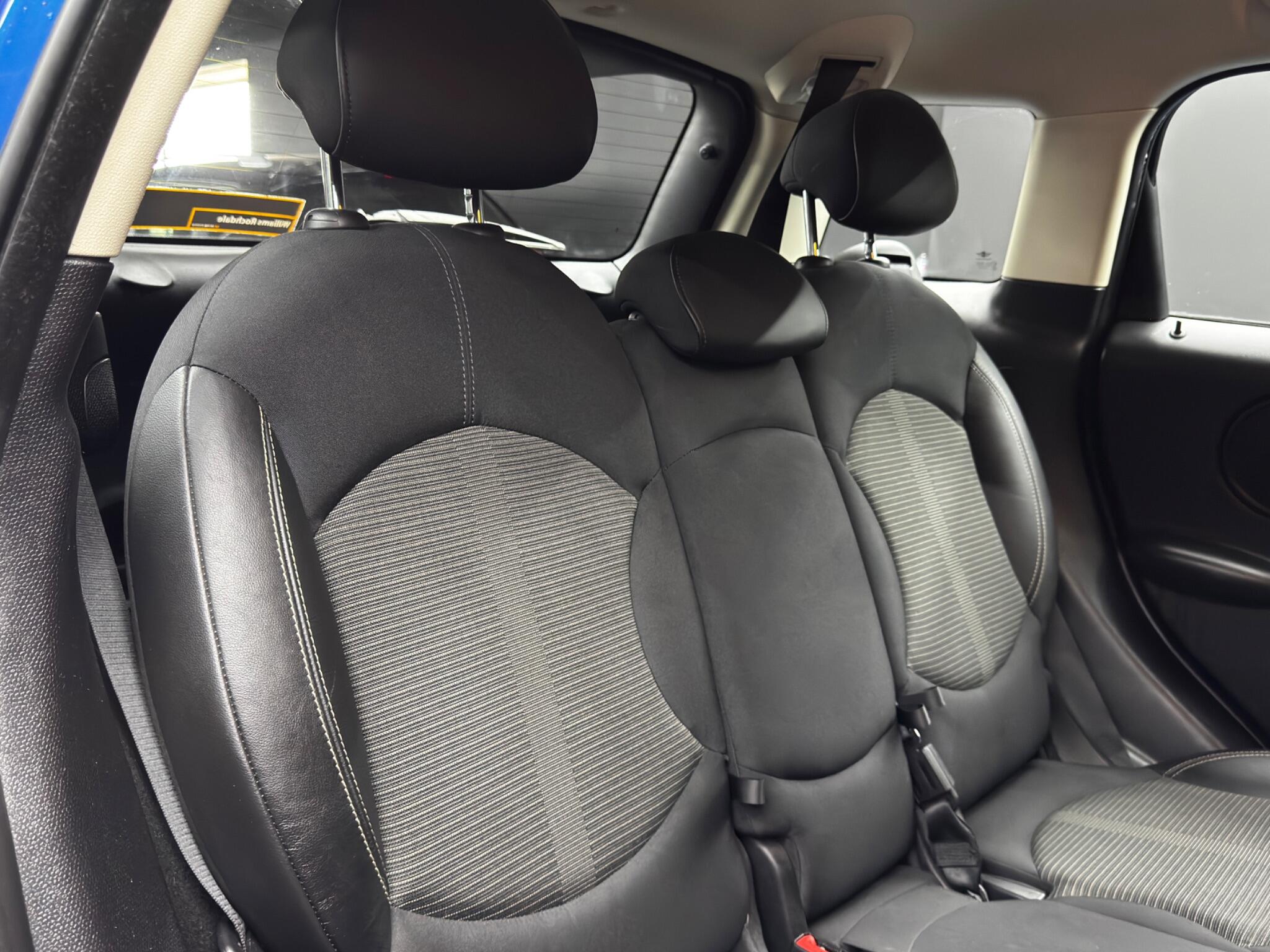Mini Countryman view 15
