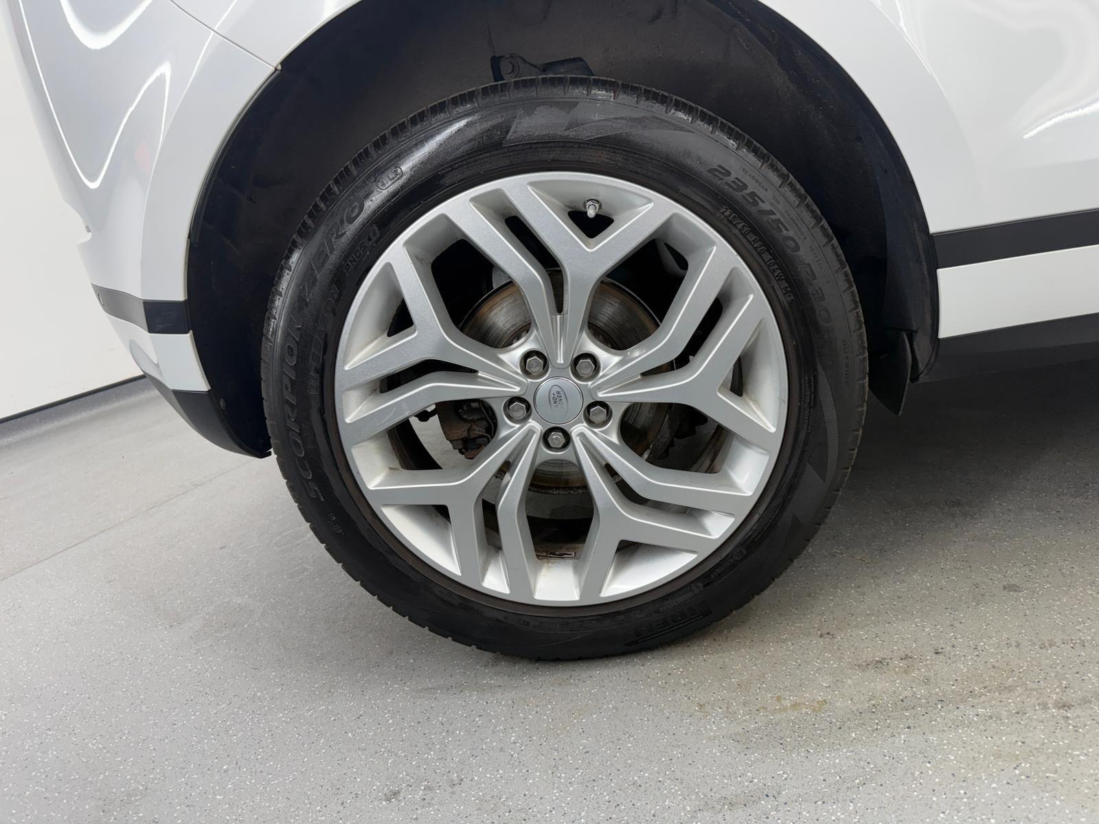 Land Rover Range Rover Evoque view 13