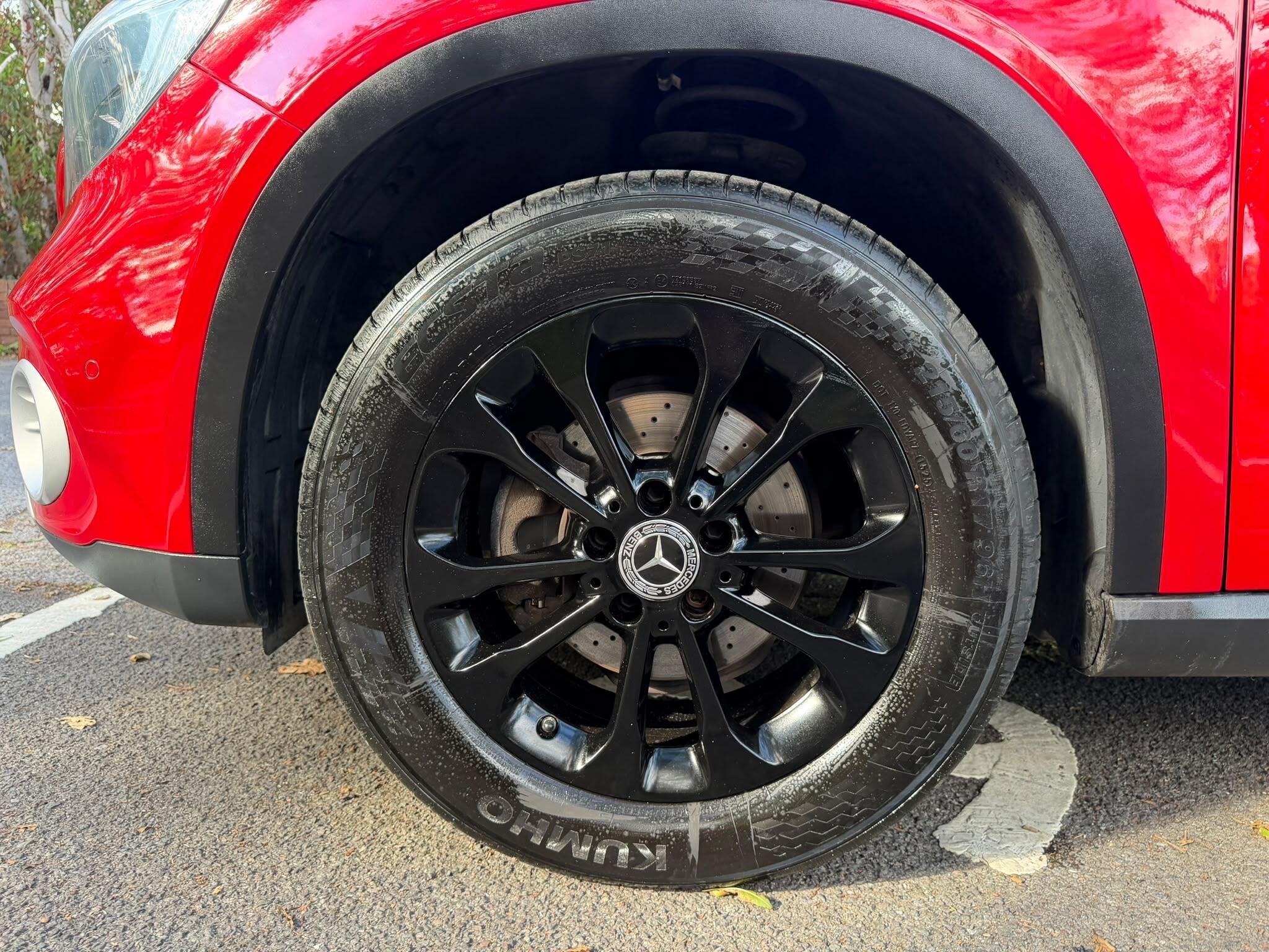 Mercedes-Benz Gla view 29