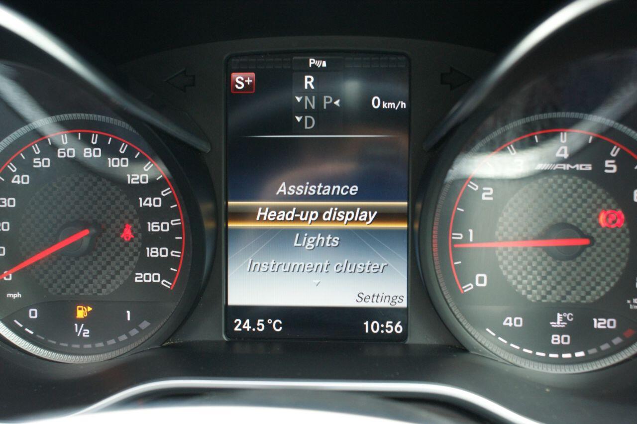 Mercedes-Benz C Class view 76