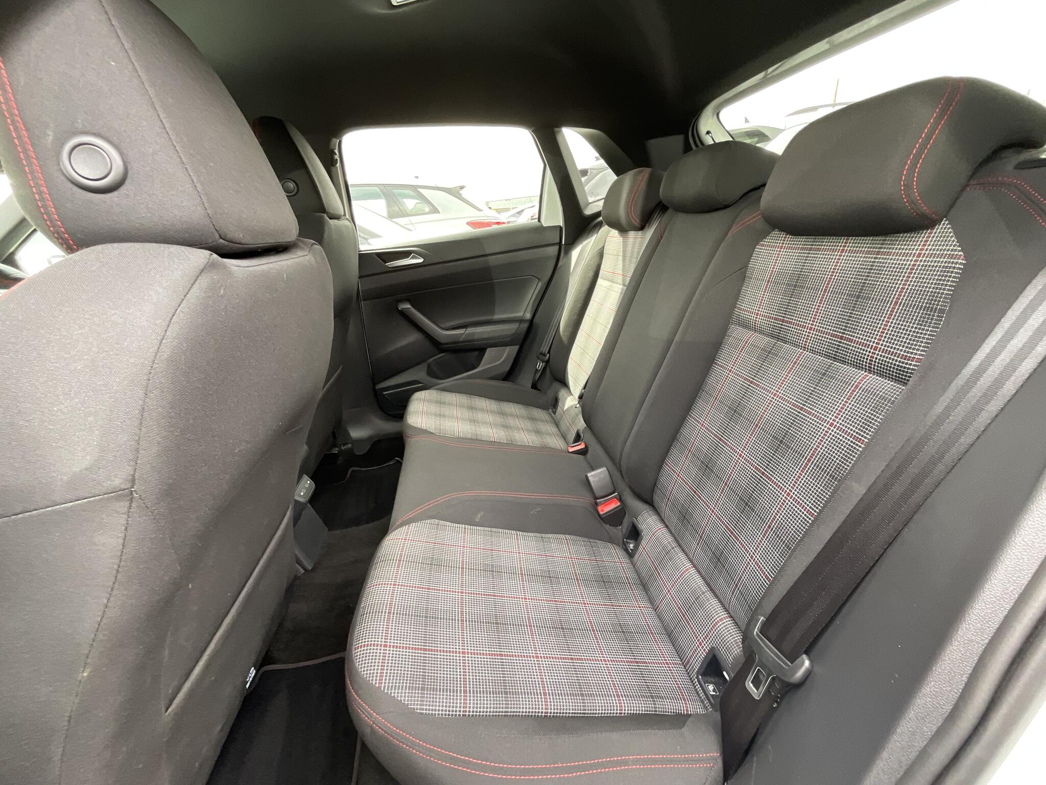 Volkswagen Polo view 14