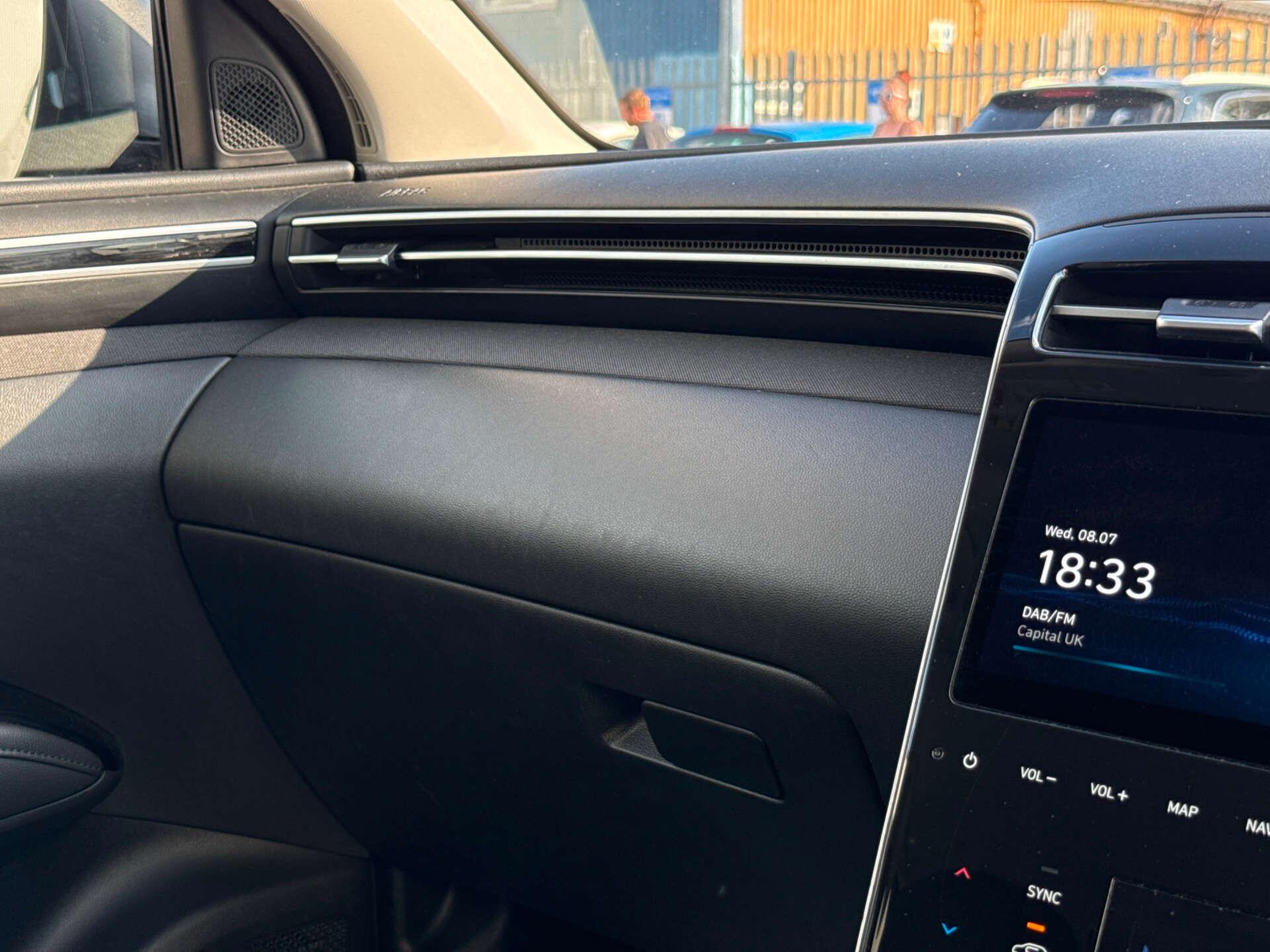 Hyundai Tucson view 60