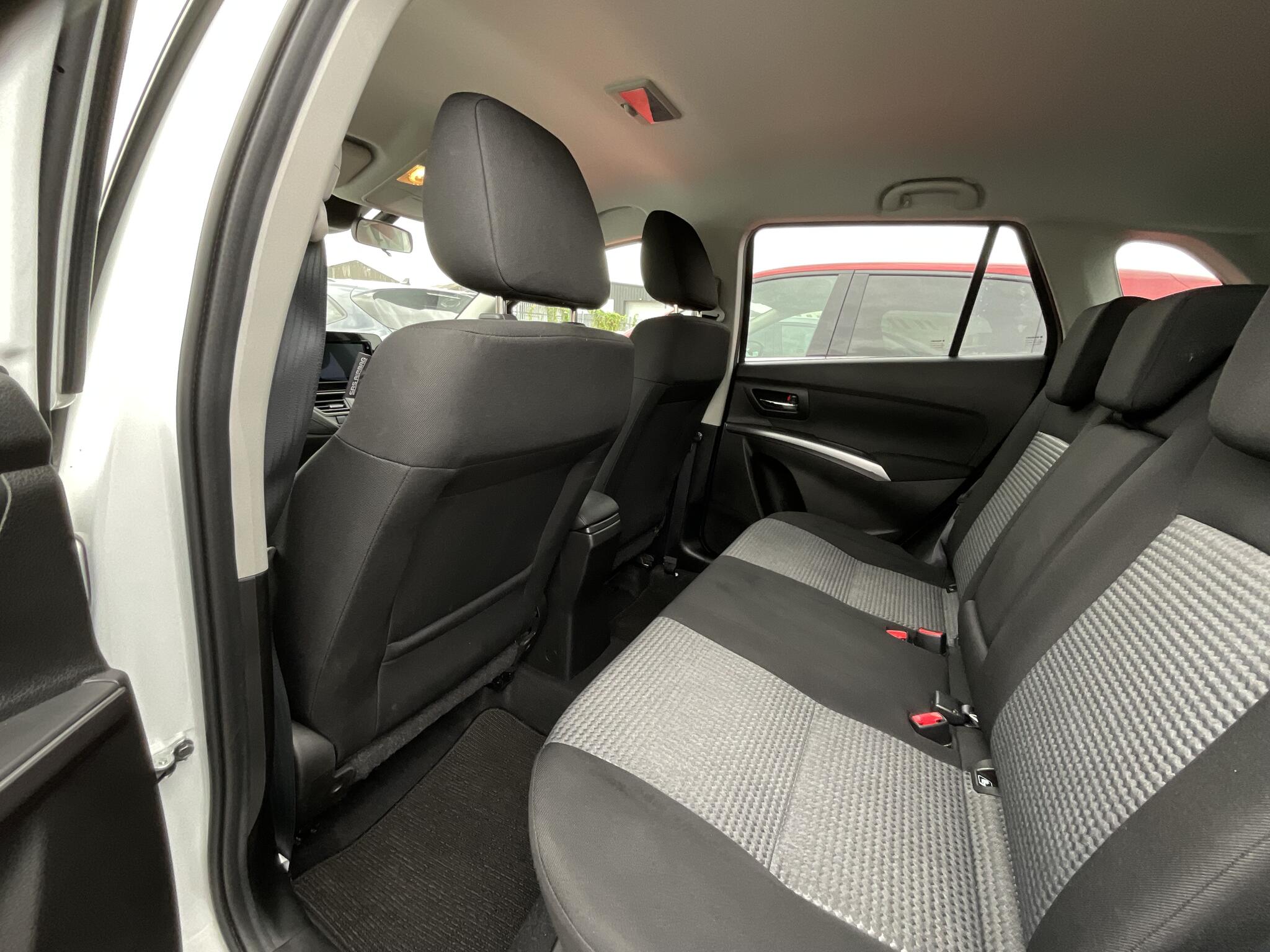 Suzuki S-Cross view 13