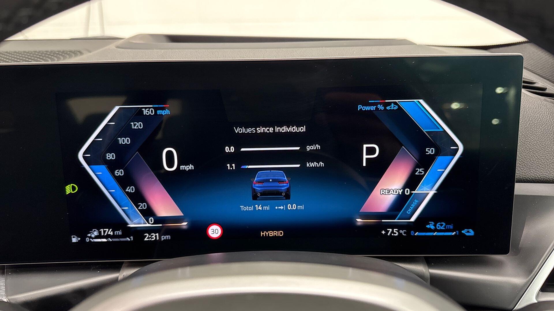 BMW 3 Series view 9