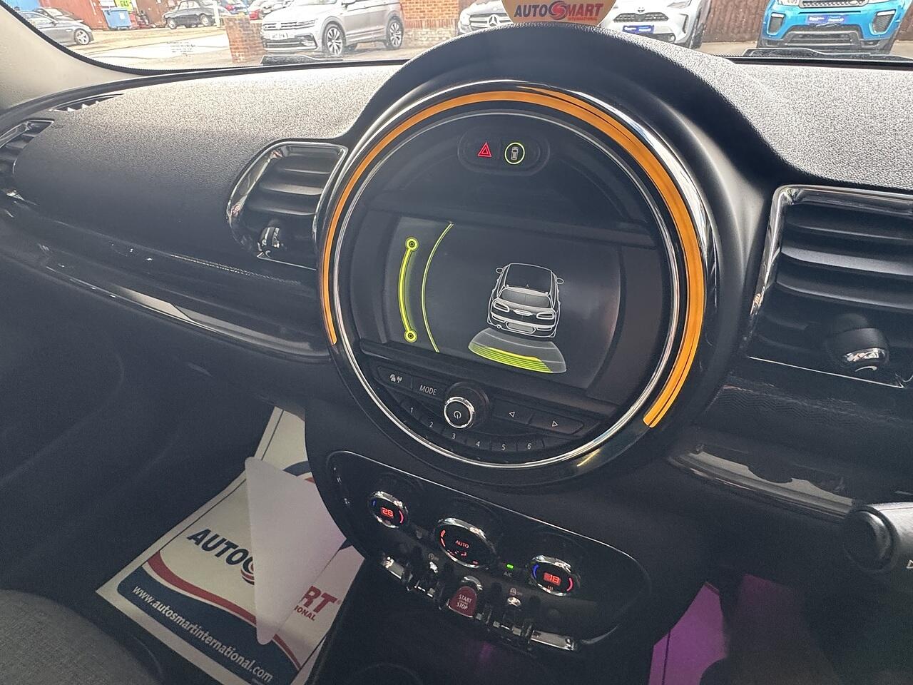 Mini Clubman view 16