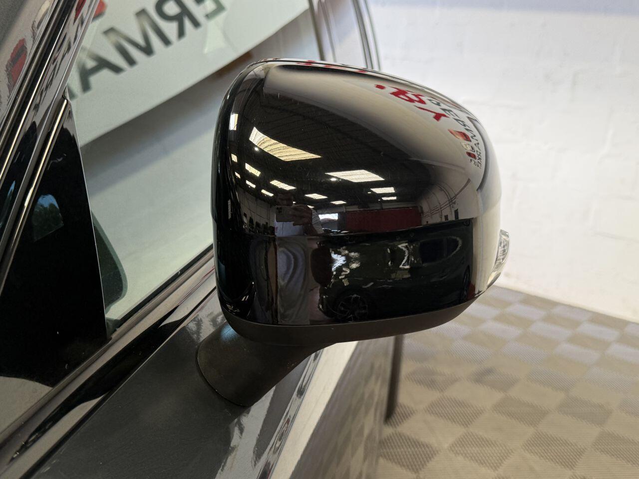 Volvo XC90 view 25