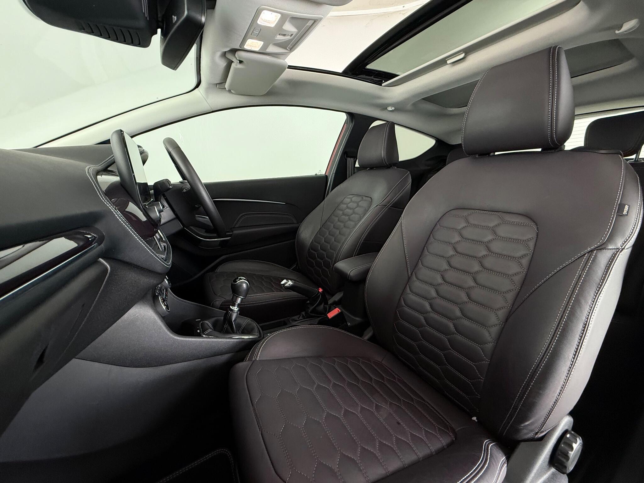 Ford Fiesta view 14