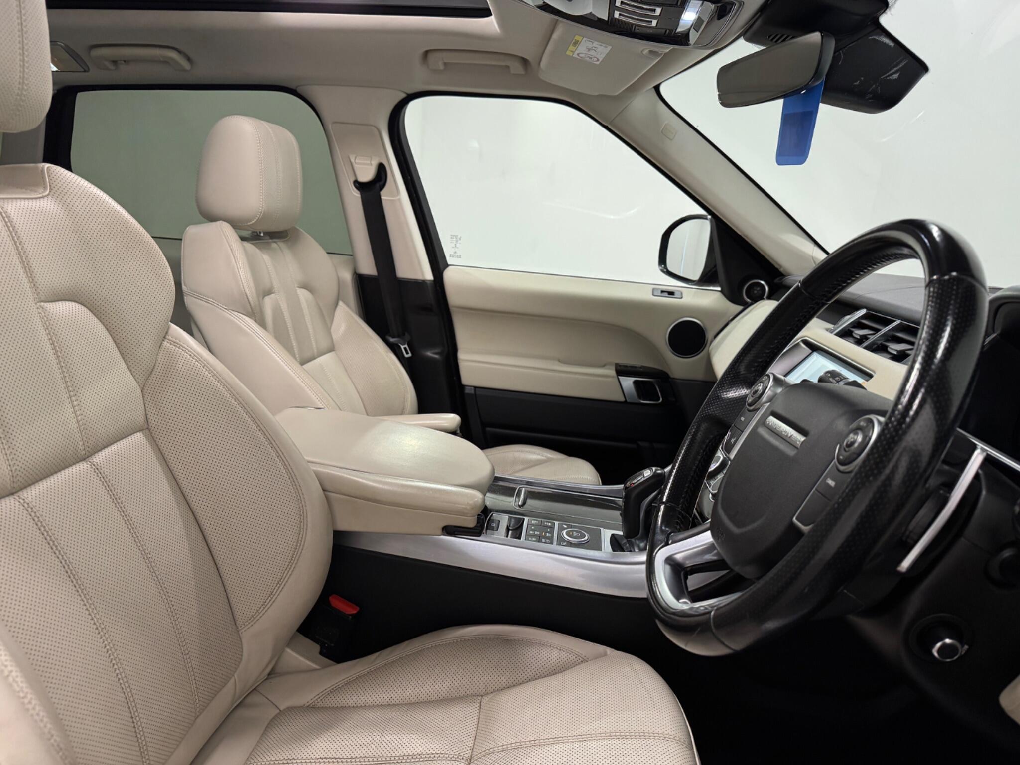 Land Rover Range Rover Sport view 10