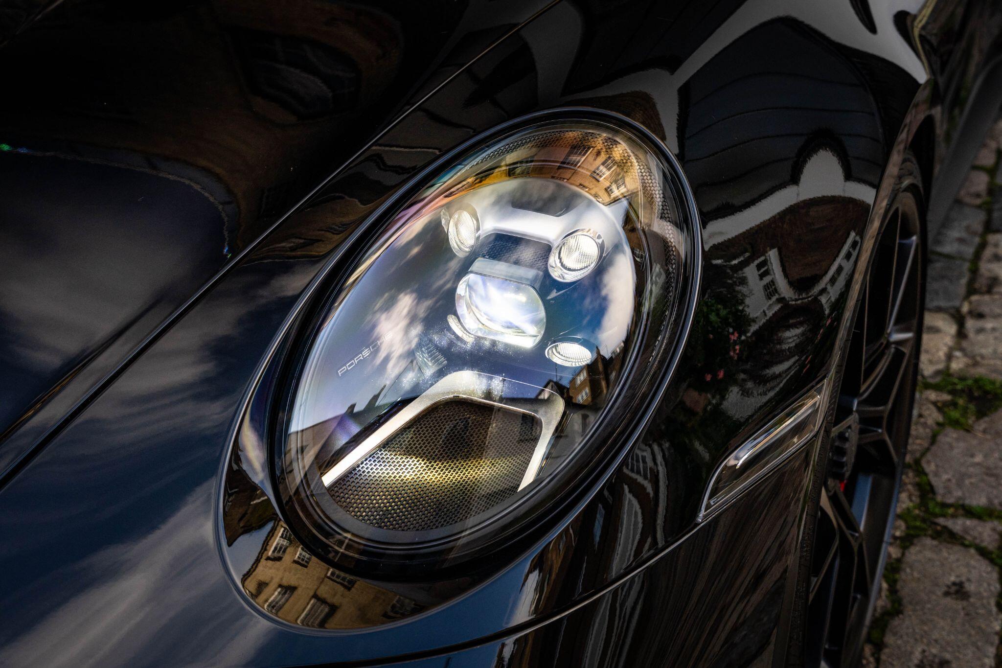 Porsche 911 view 43