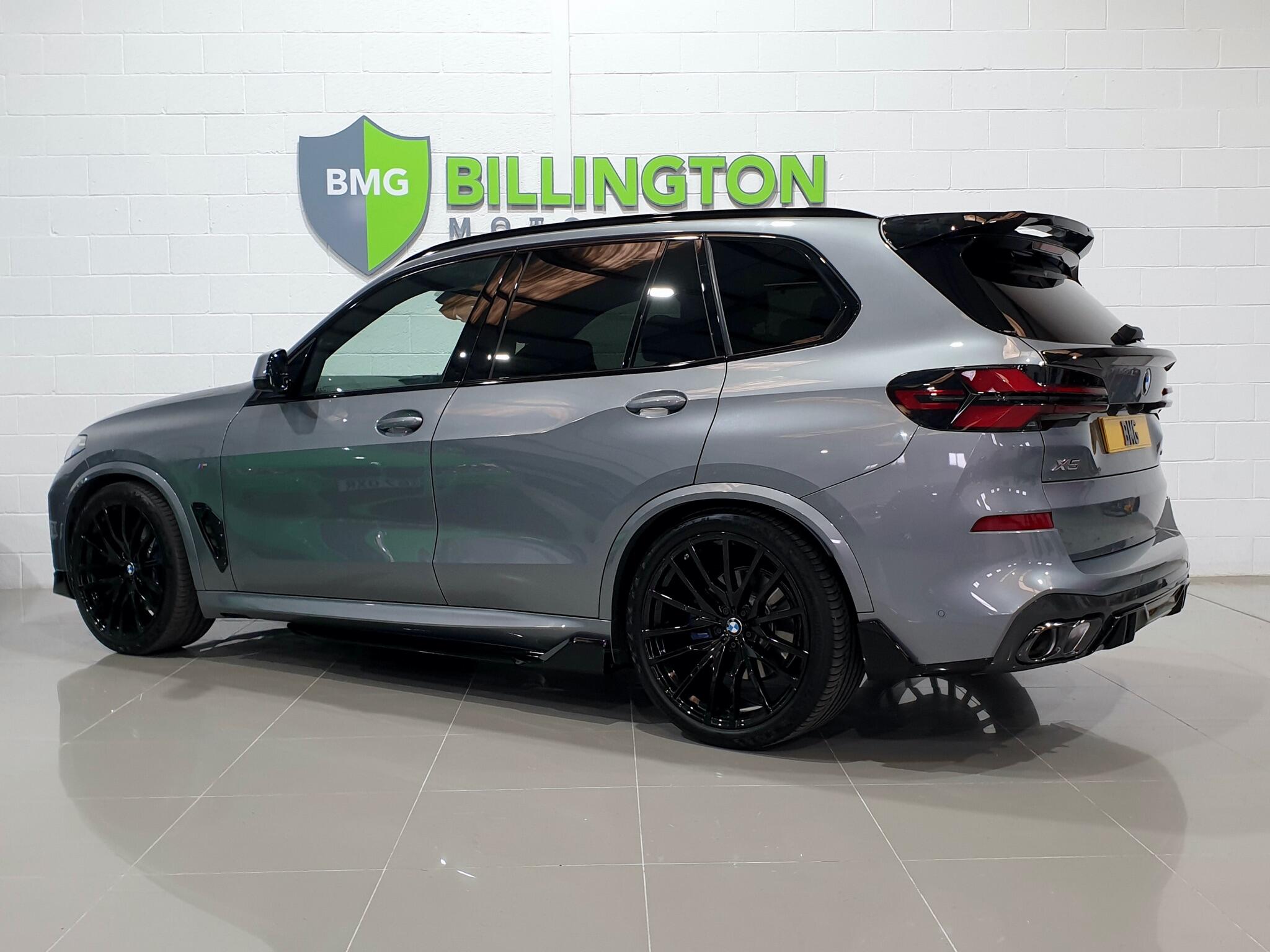 BMW X5 view 5