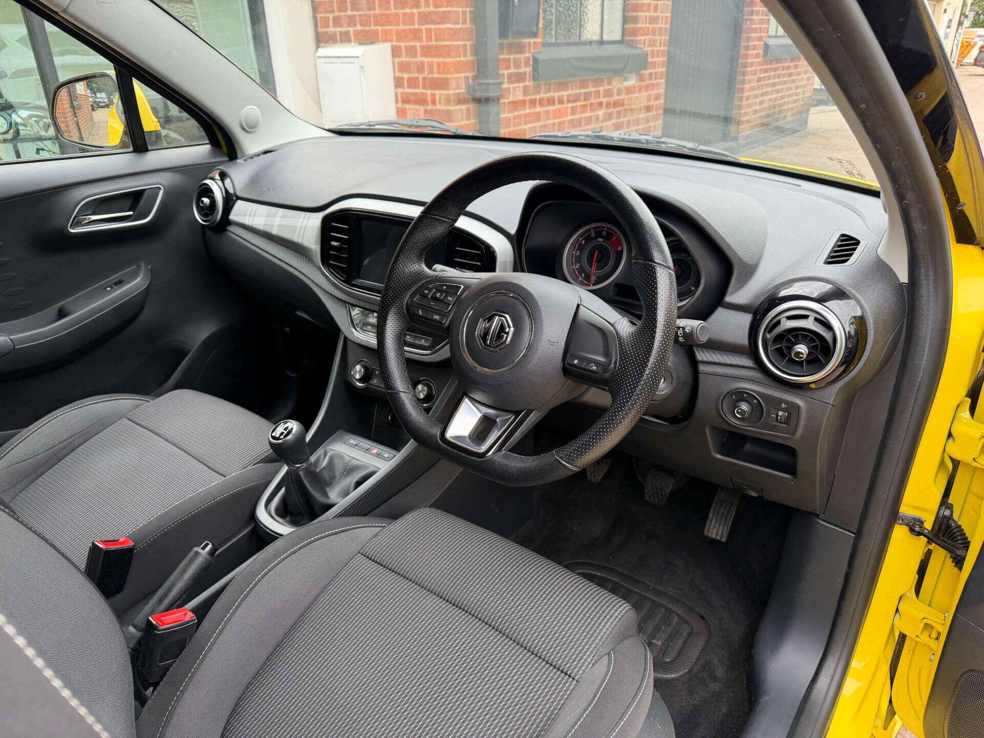 MG MG3 view 22