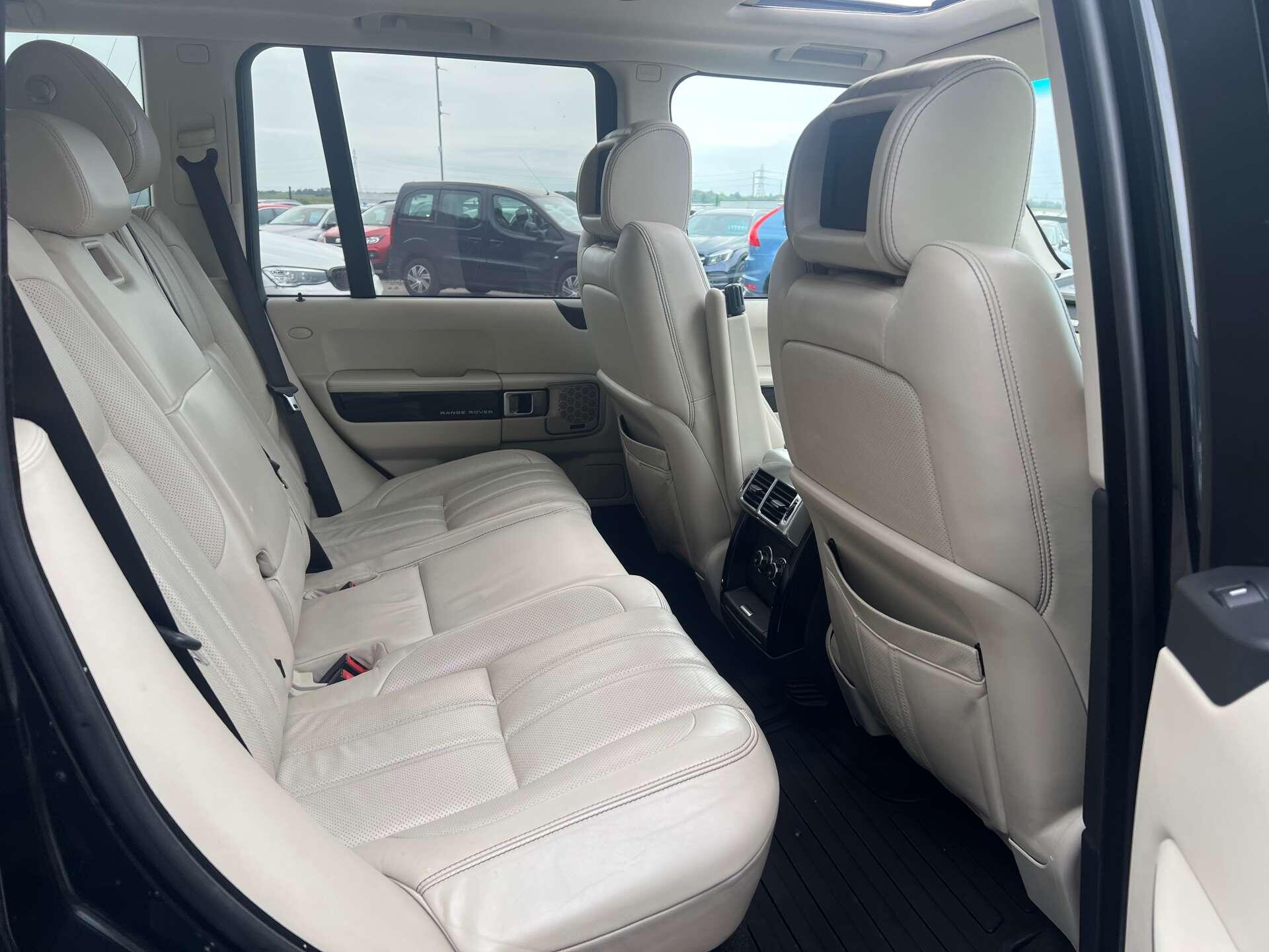 Land Rover Range Rover view 33