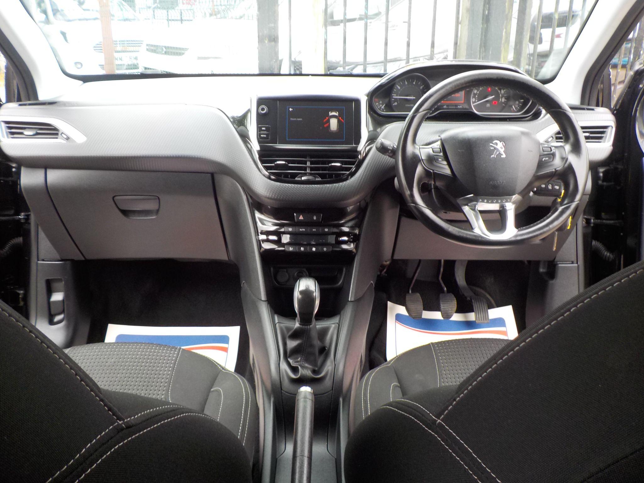Peugeot 208 1.2 PureTech Tech Edition Euro 6 (s/s) 5dr