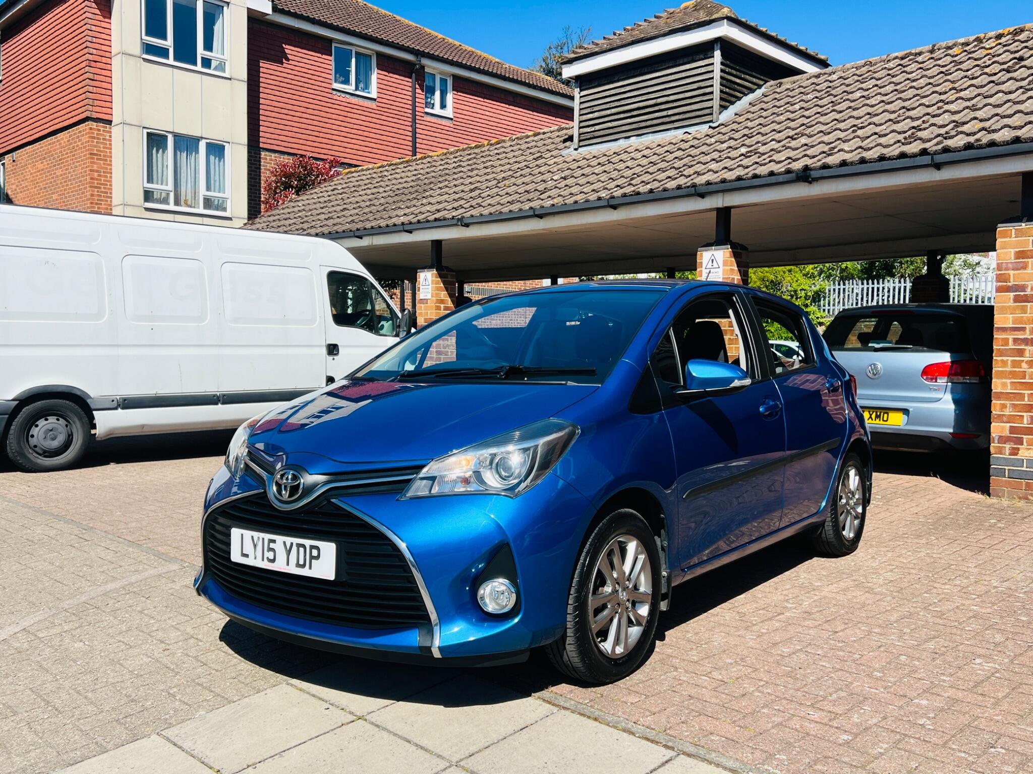 Toyota Yaris view 14
