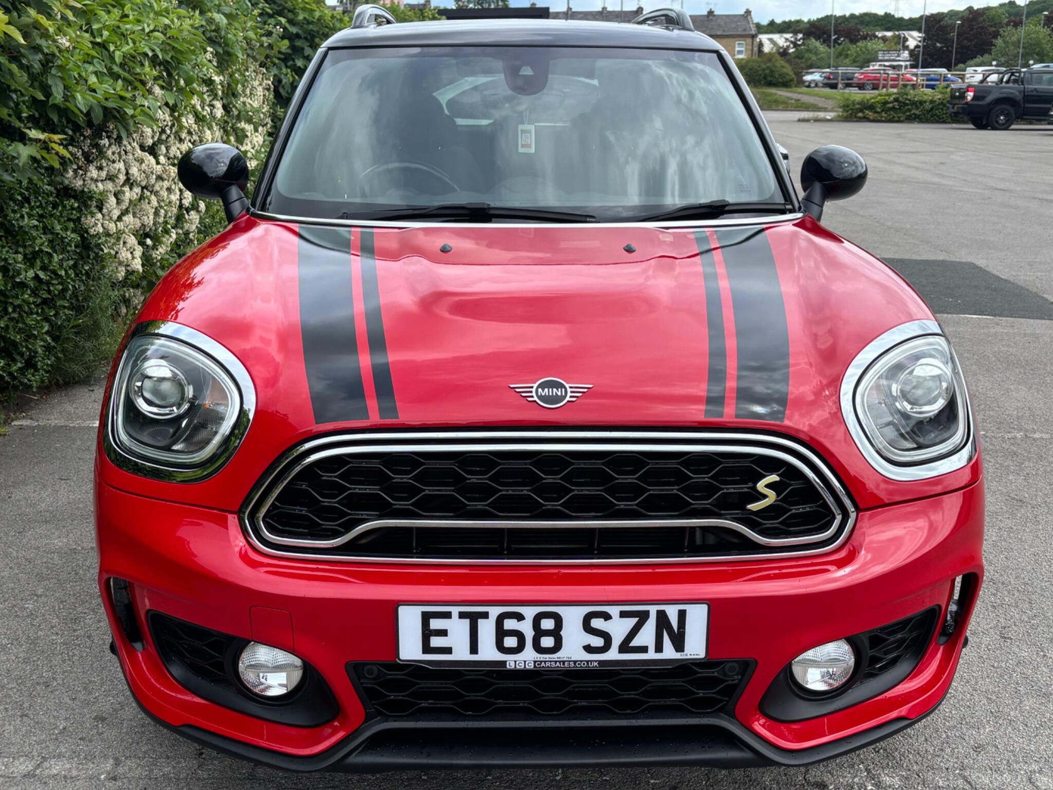 Mini Countryman view 2
