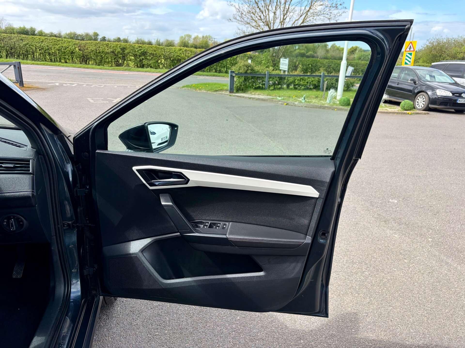 Seat Arona view 34