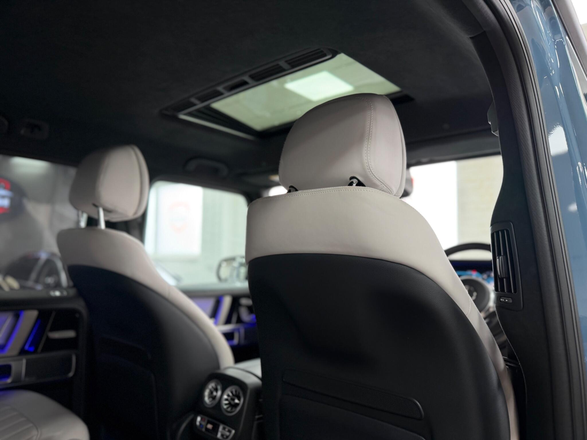 Mercedes-Benz G-Class view 23