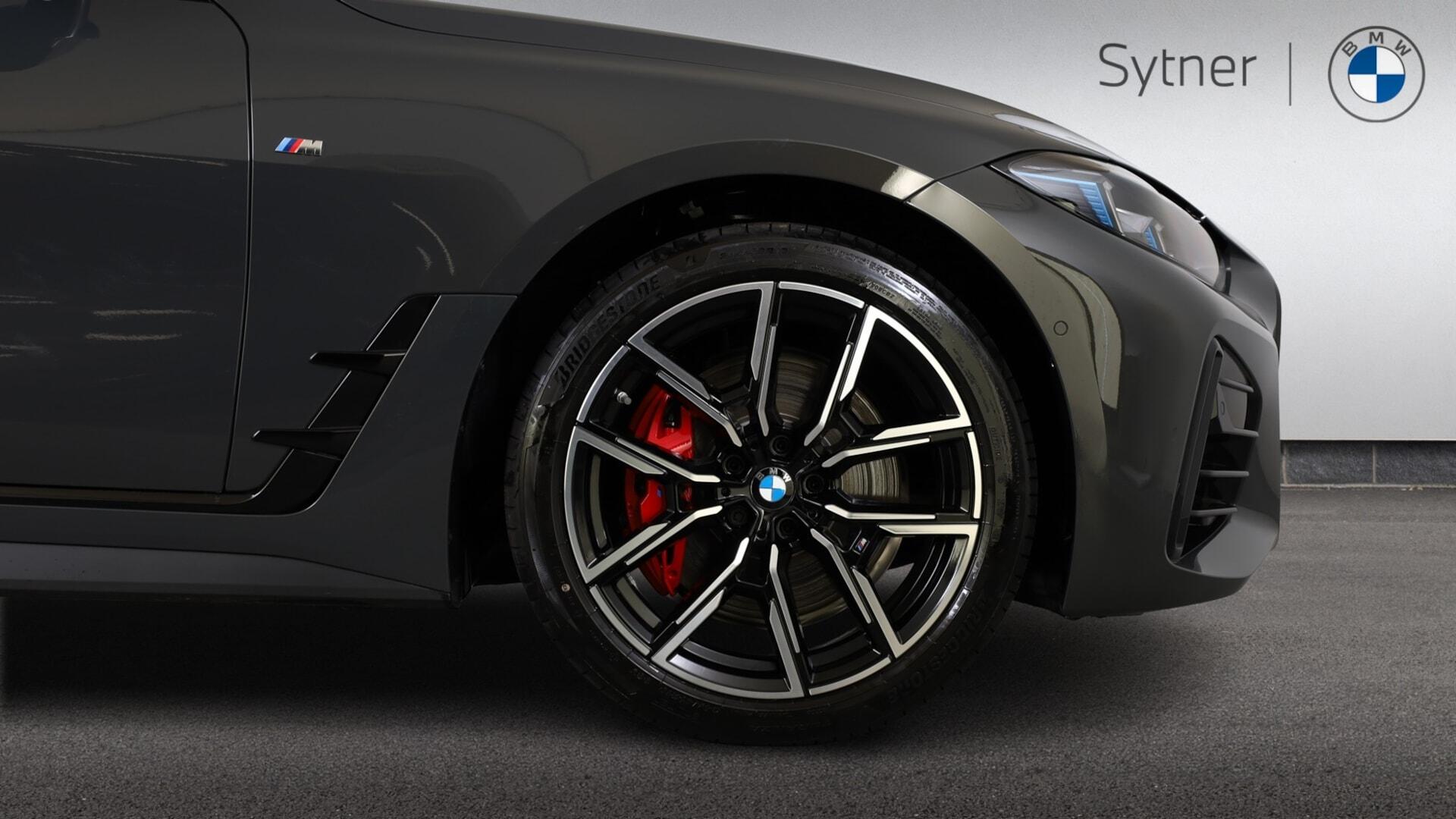 BMW 4 Series view 14
