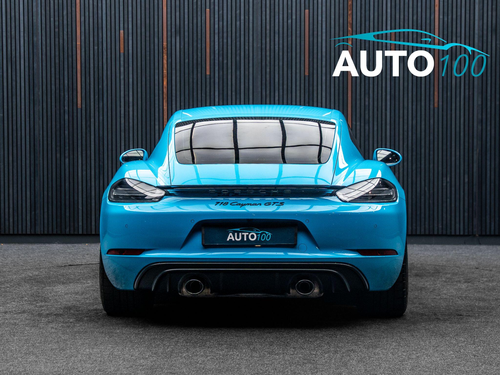 Porsche Cayman view 21