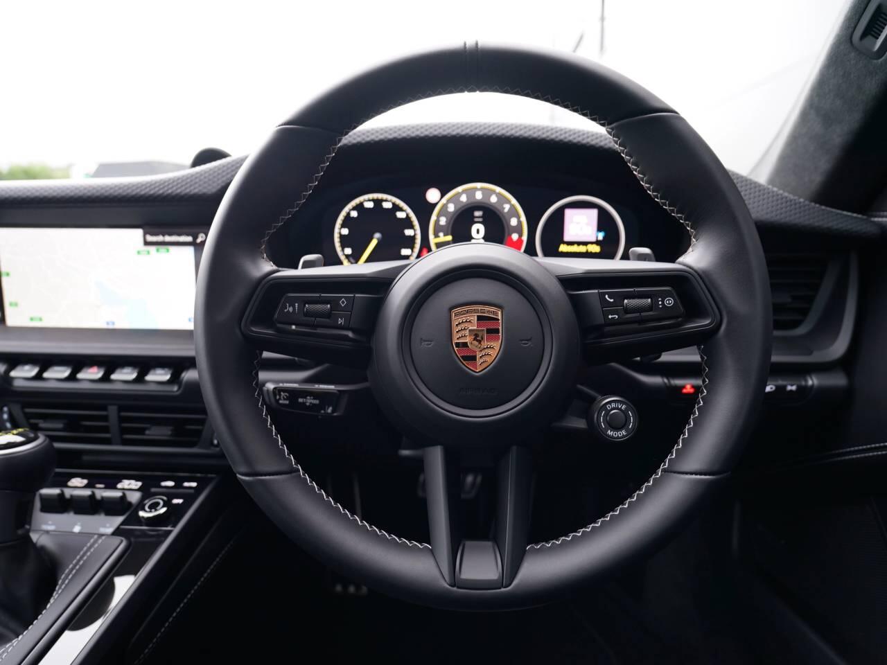 Porsche 911 view 27