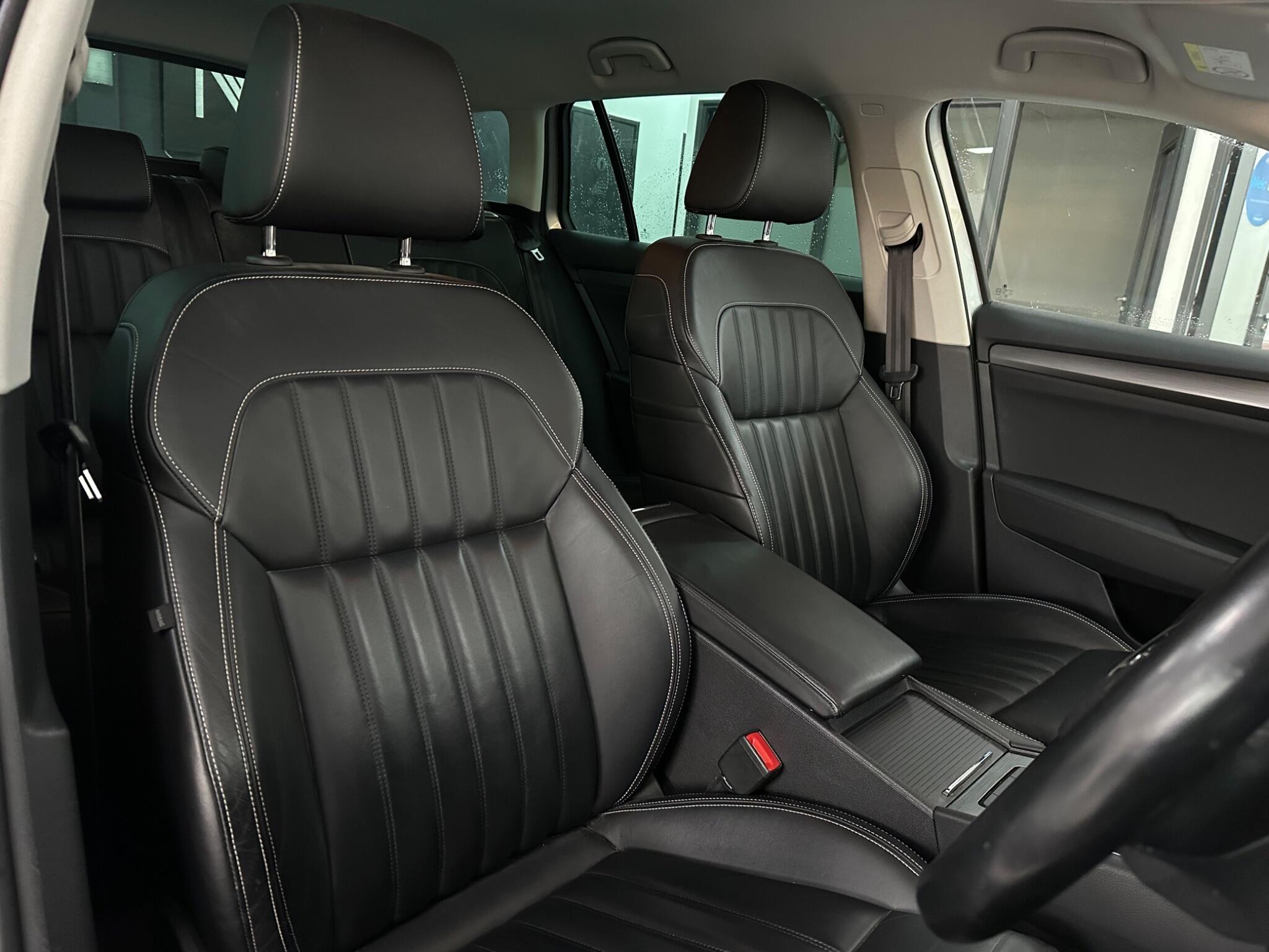 Skoda Superb view 24