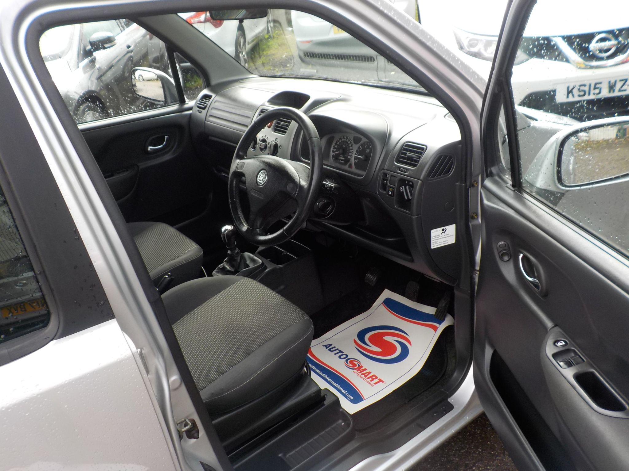 Vauxhall Agila 1.2i Design 5dr