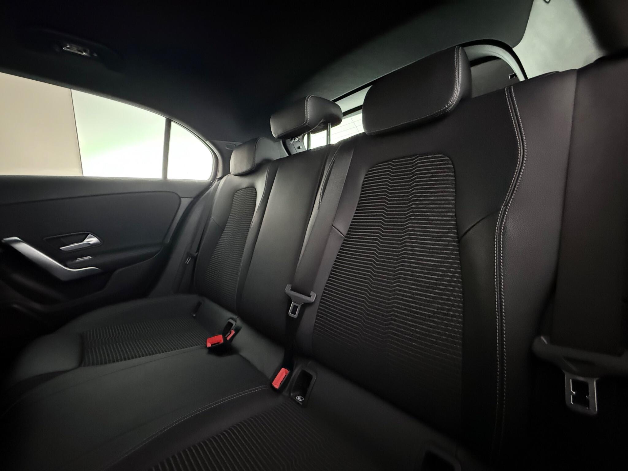 Mercedes-Benz A-Class view 32