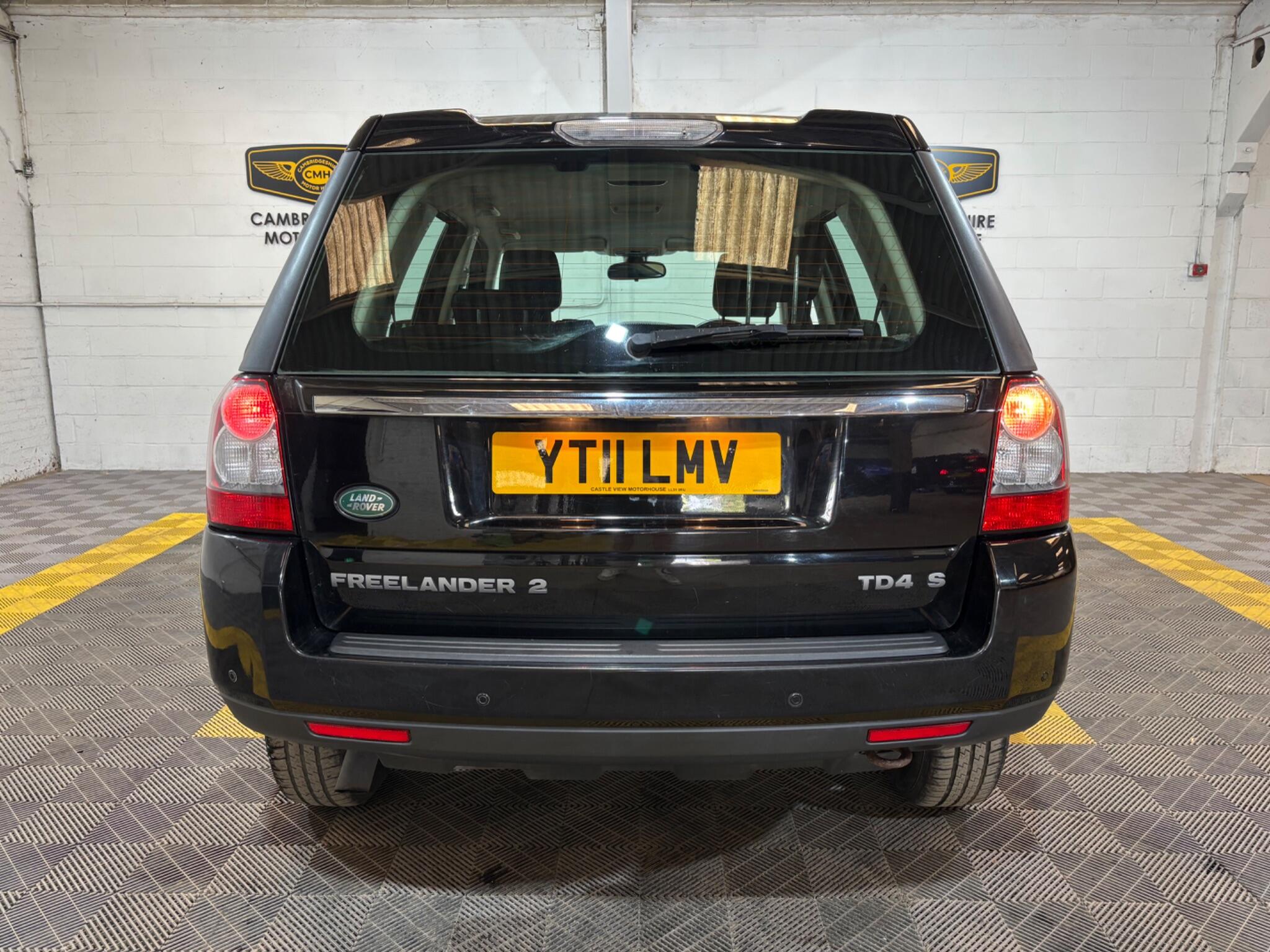 Land Rover Freelander 2 view 12