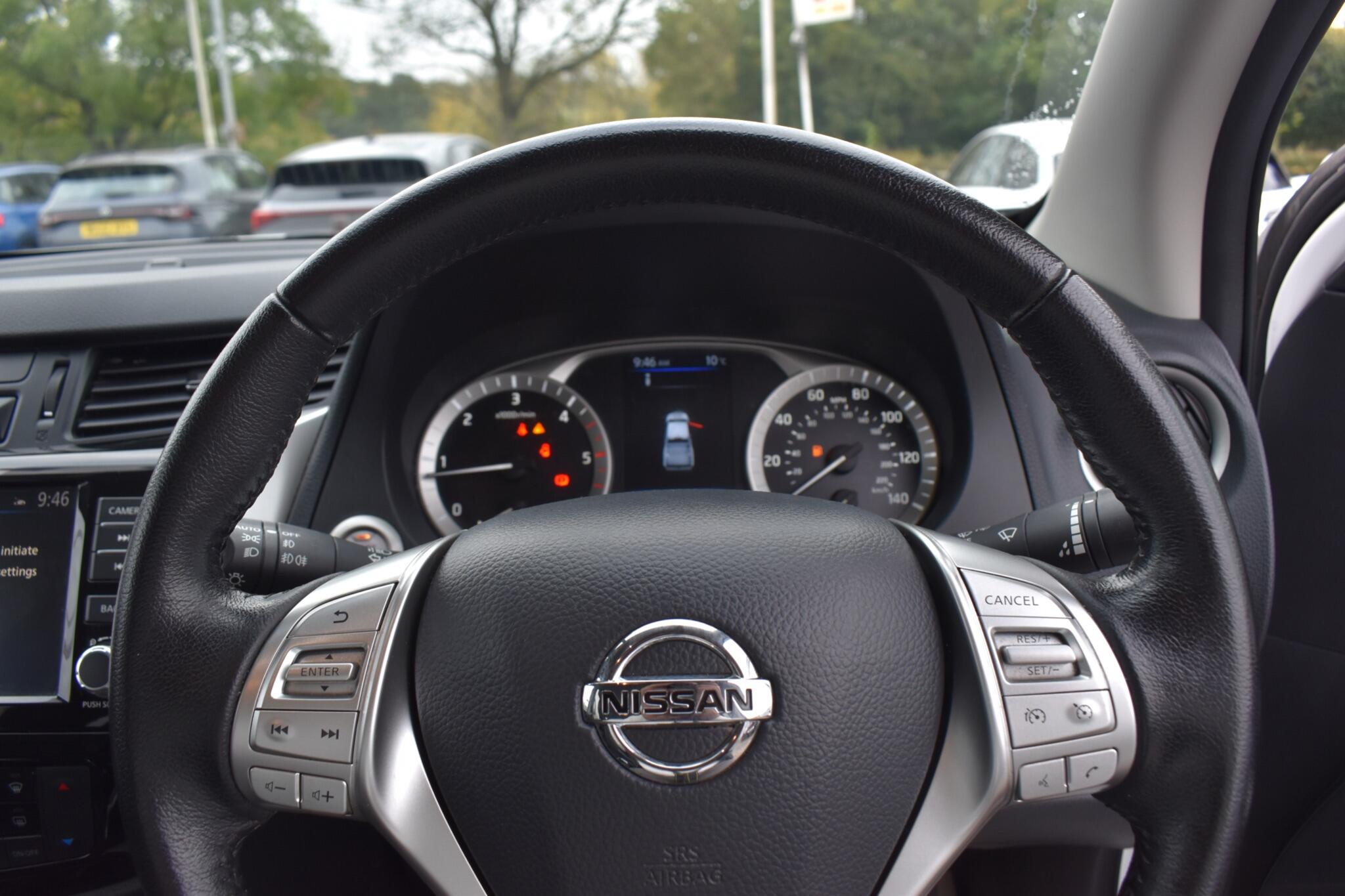 Navara - 2.3 dCi Tekna 4WD Euro 6 (s/s) 4dr - Image 41