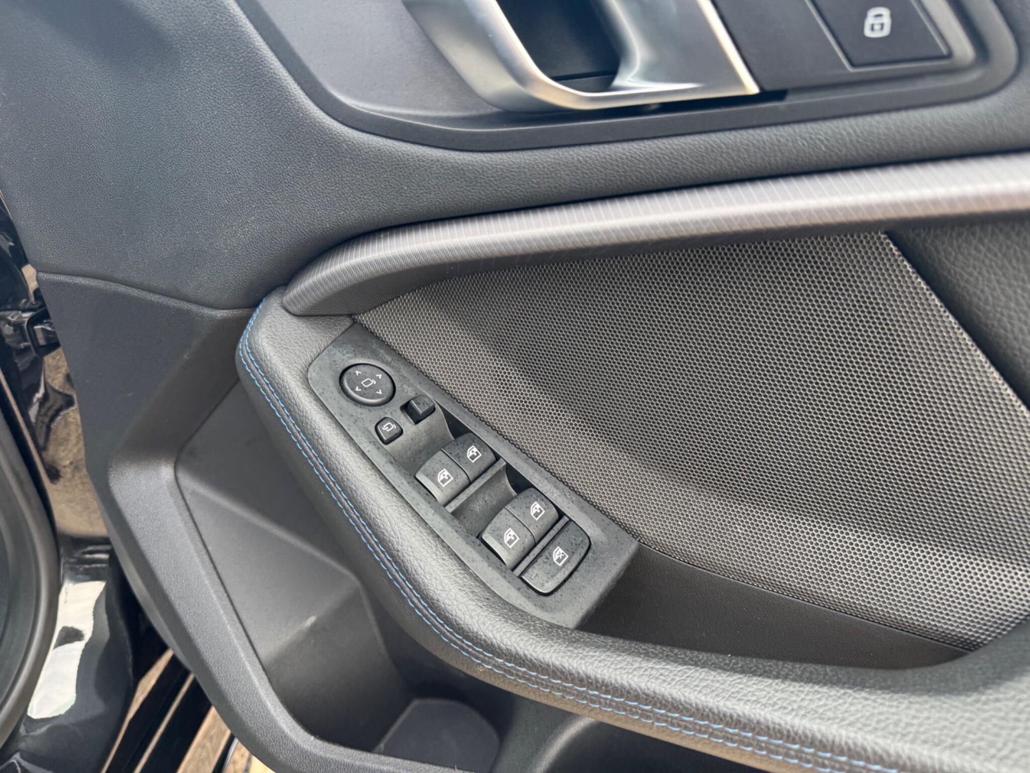 BMW 2 Series view 54