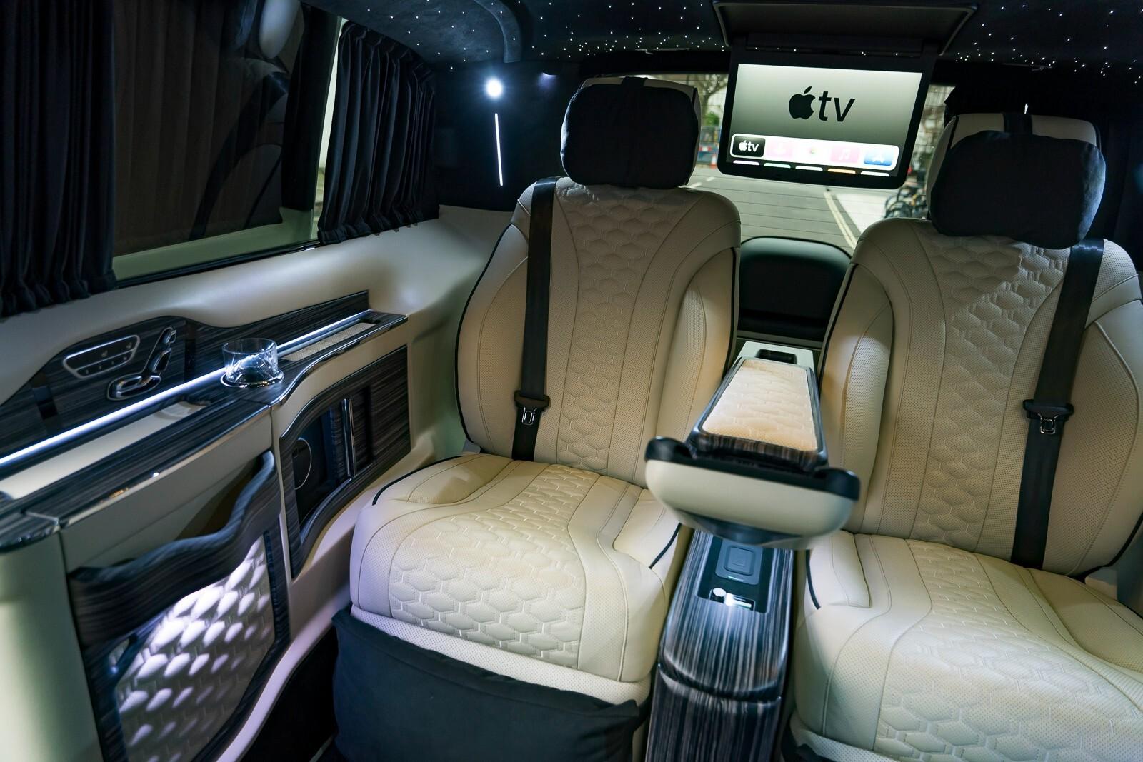 Mercedes-Benz V-Class view 18