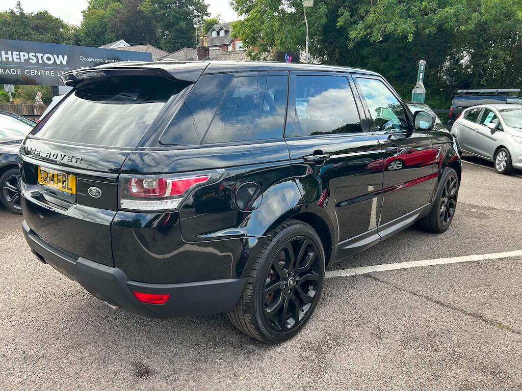 Land Rover Range Rover Sport view 2