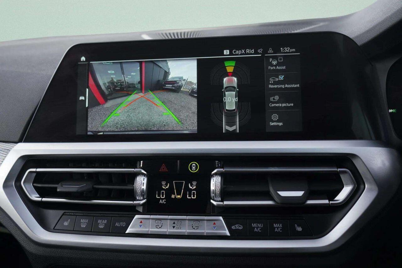 BMW 3 Series view 27