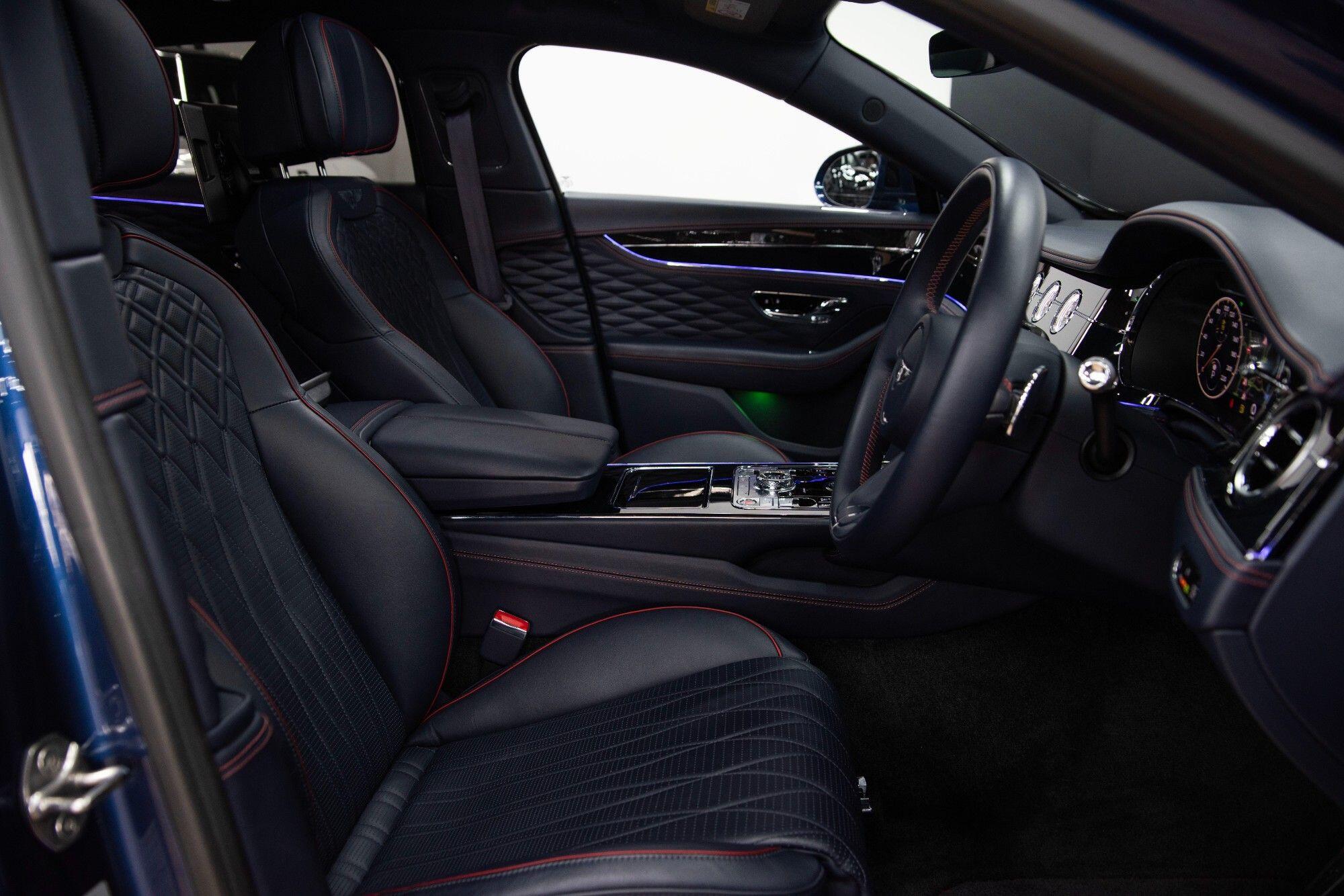 Bentley Flying Spur view 29