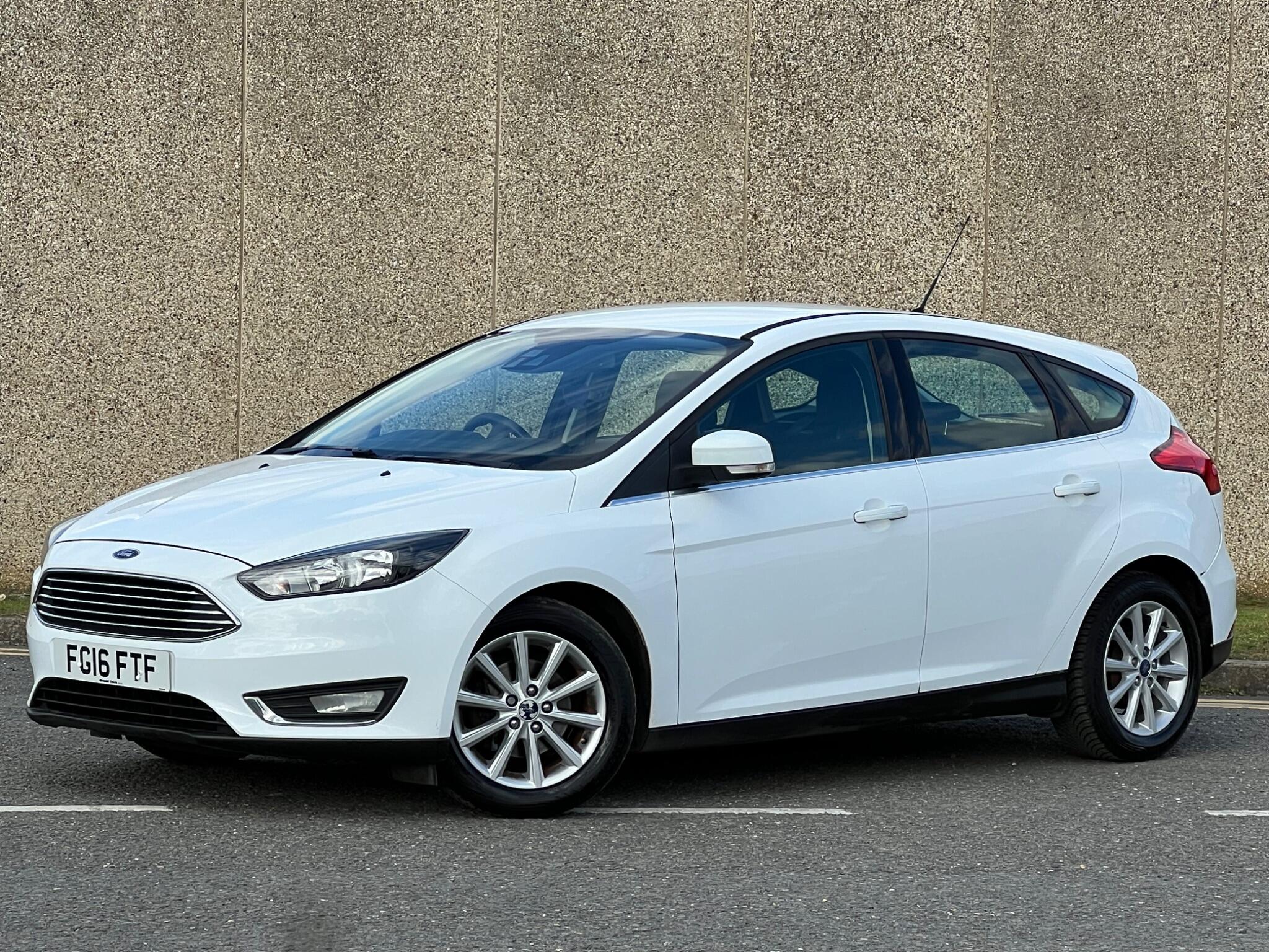 Ford Focus view 7