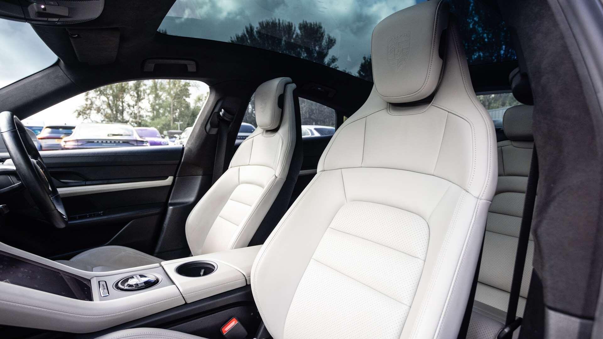 Porsche Taycan view 16