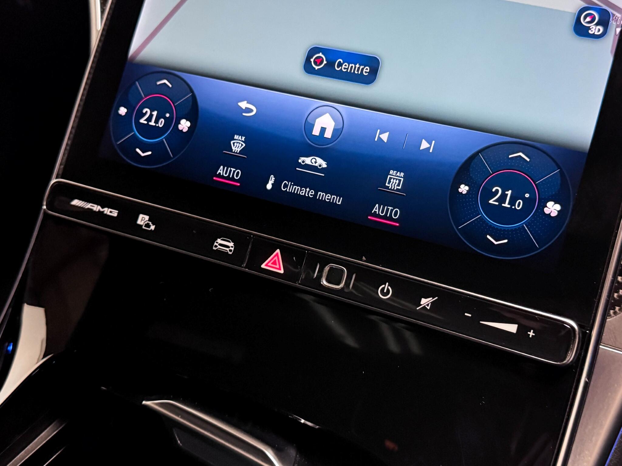 Mercedes-Benz C-Class view 38