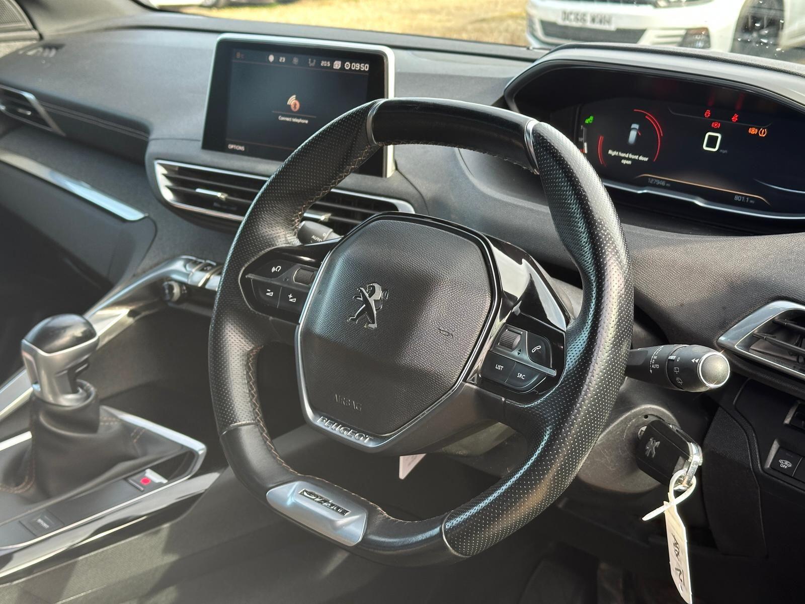 Peugeot 3008 view 8
