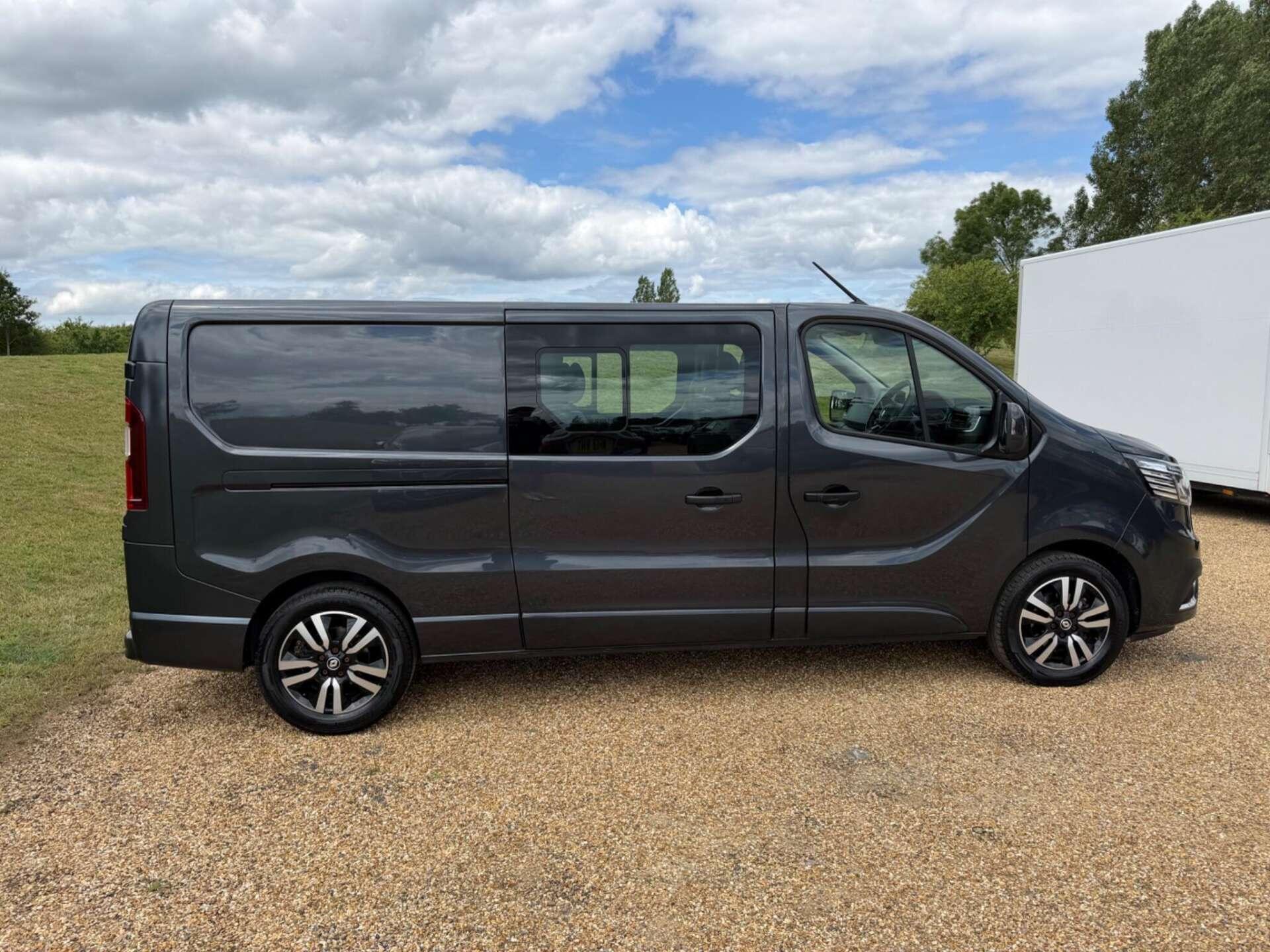 Renault Trafic view 7