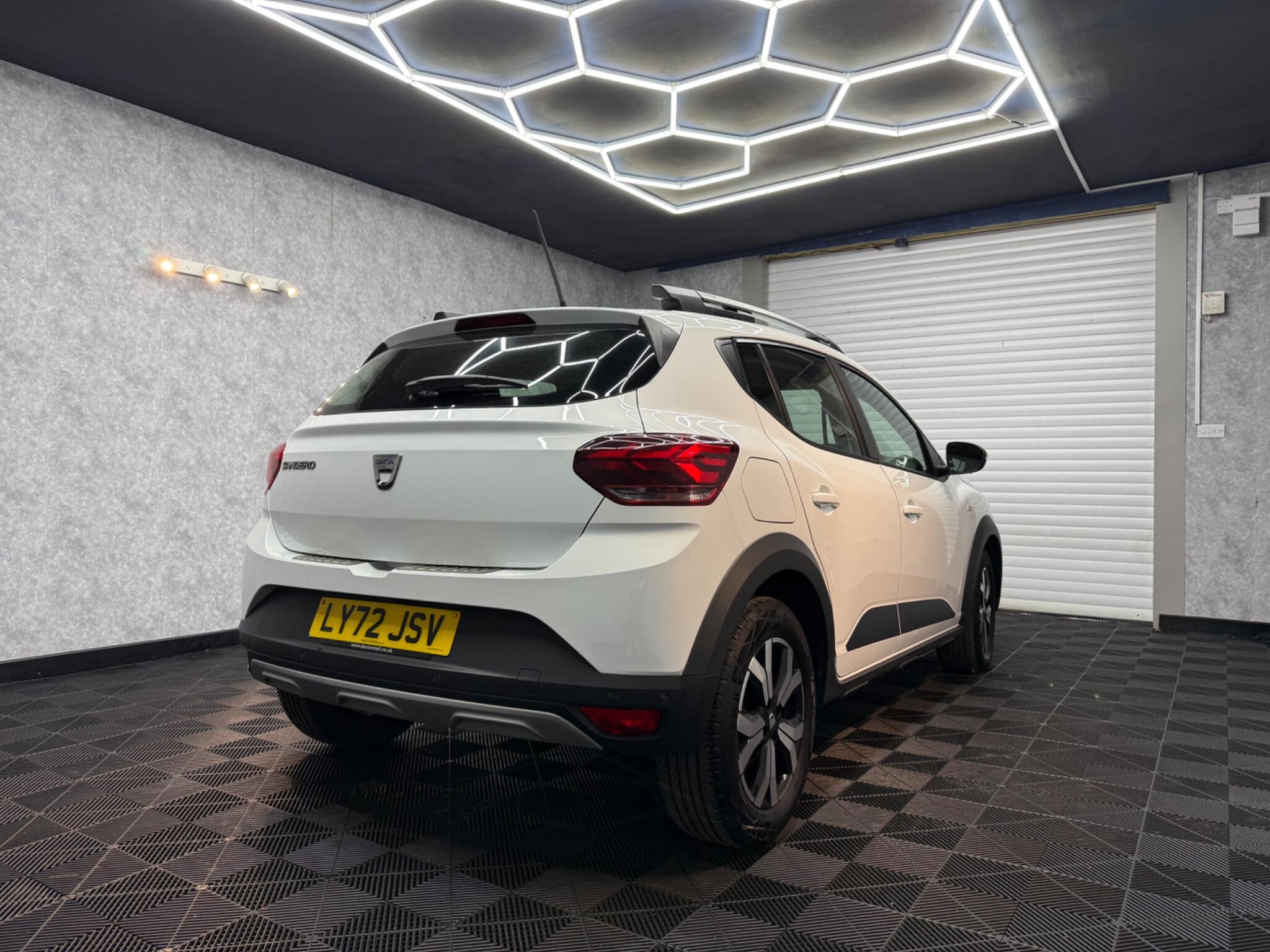 Dacia Sandero Stepway view 4
