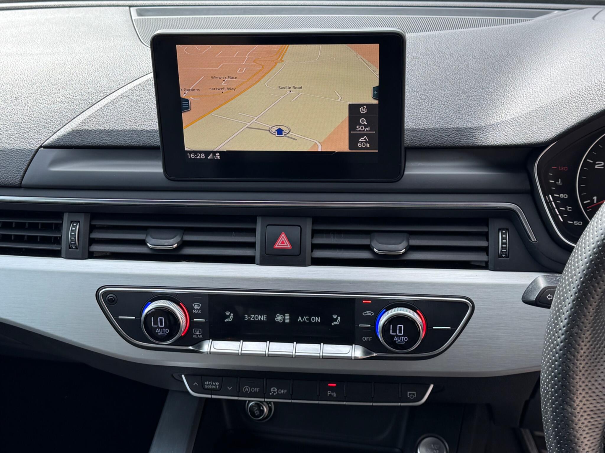 Audi A4 view 17