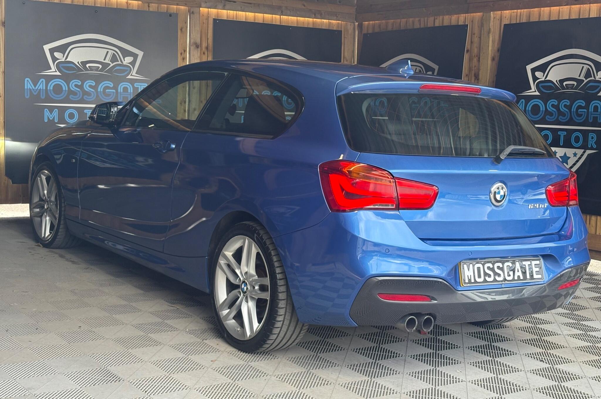 BMW 1 Series view 8