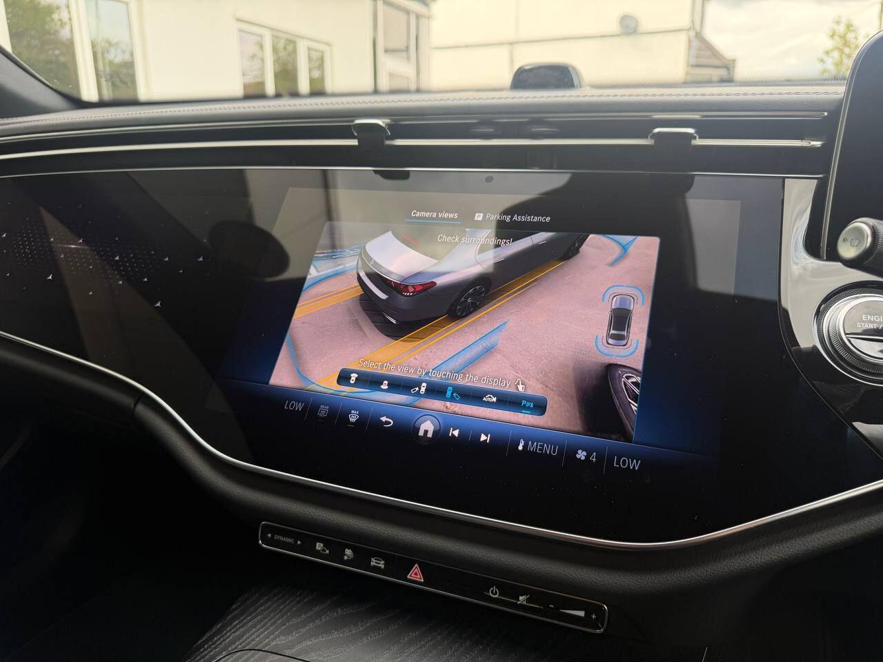Mercedes-Benz E-Class view 53
