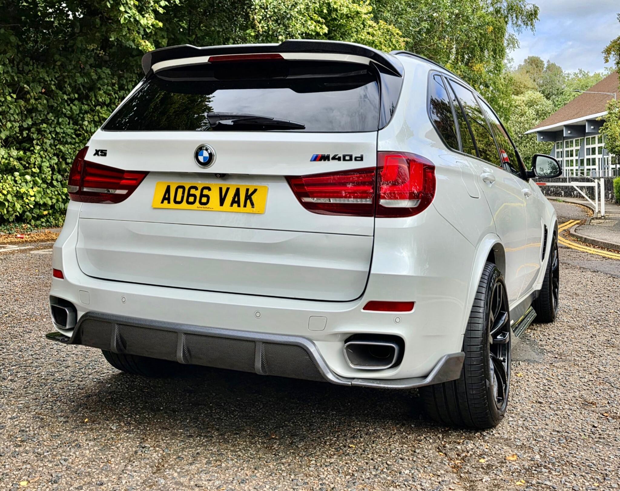 BMW X5 view 3