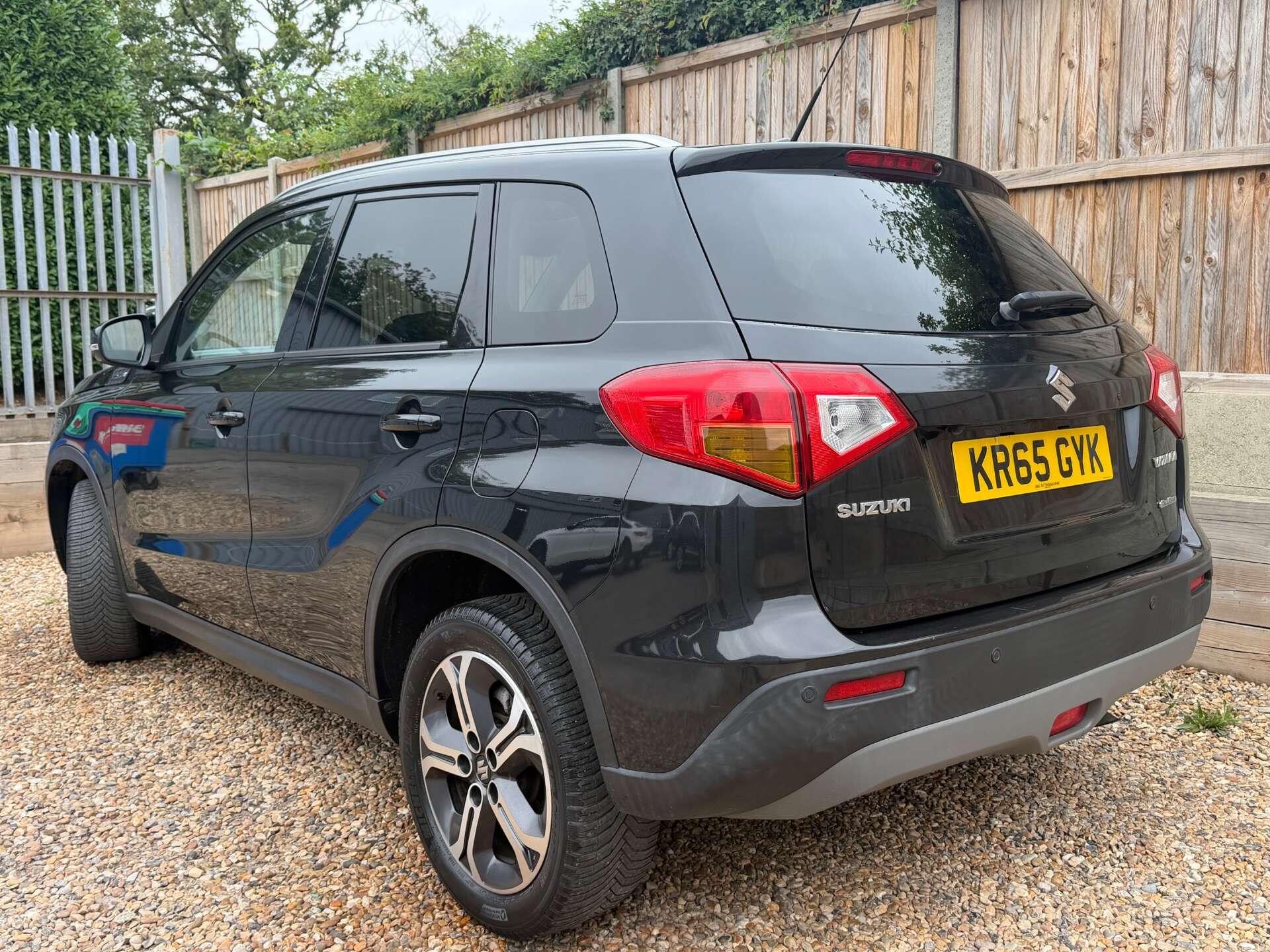 Suzuki Vitara view 8