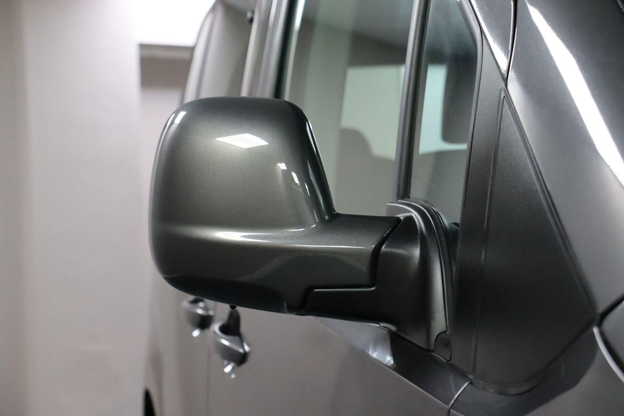 Vauxhall Combo Life view 33