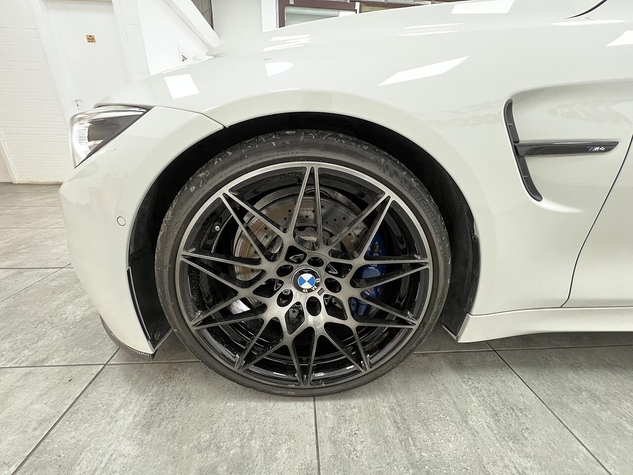 BMW M4 view 19