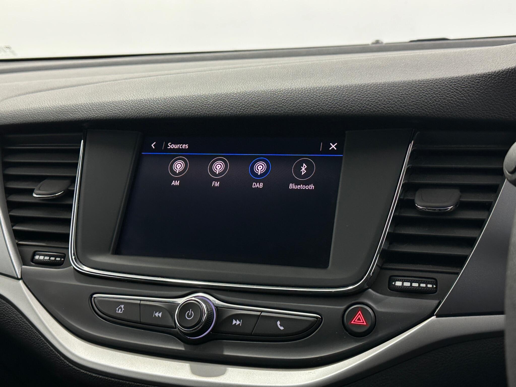 Vauxhall Astra view 24