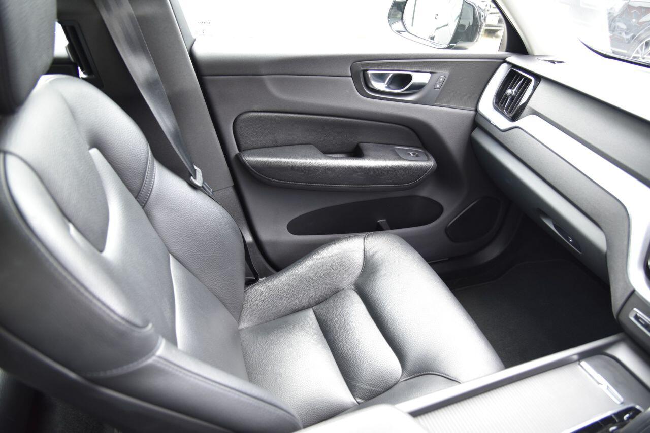 Volvo XC60 view 44