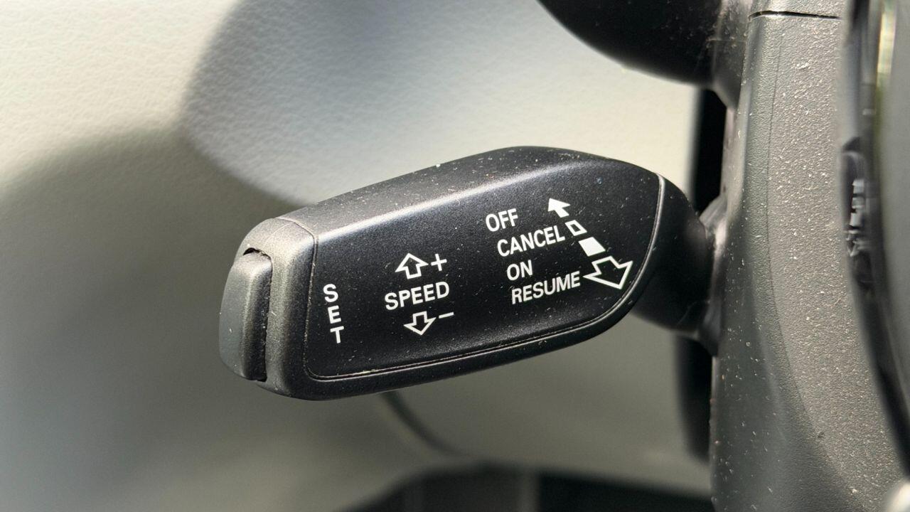 Audi Q3 view 58
